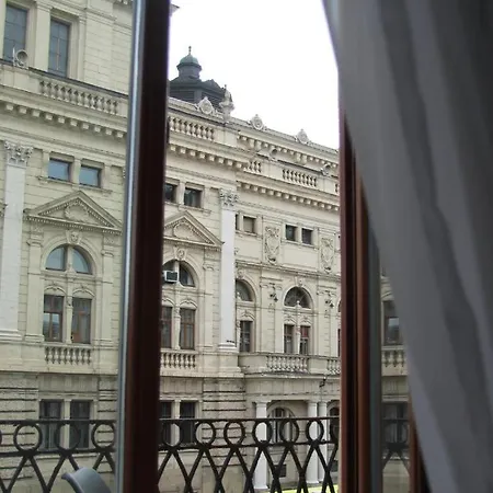 Apartamento з видом на оперний театр *