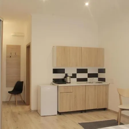 з видом на оперний театр