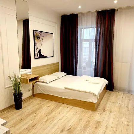 з видом на оперний театр Apartman *