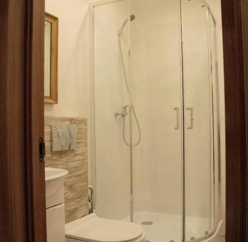 з видом на оперний театр * リヴィウ